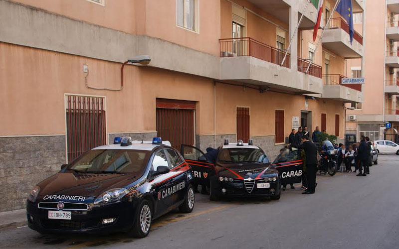 Risultati immagini per sede Carabinieri siracusa